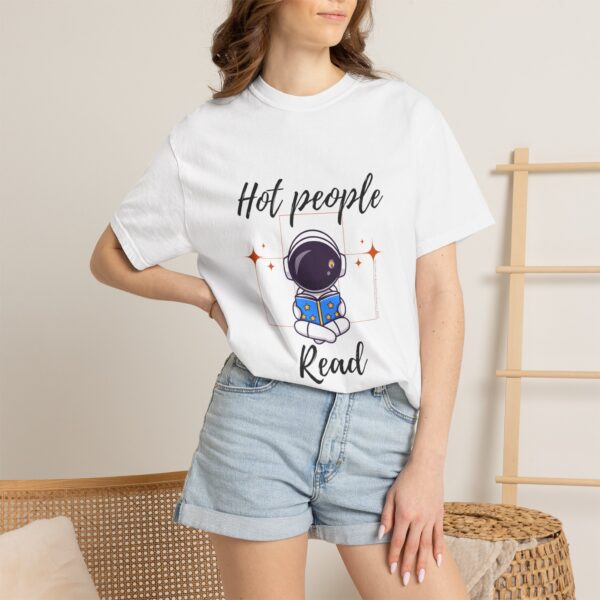 Hot Read Read T-shirt